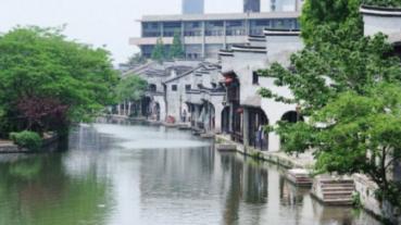 双子男友只浏览自己女友的抖音而不点赞是什么意思？游戏画面